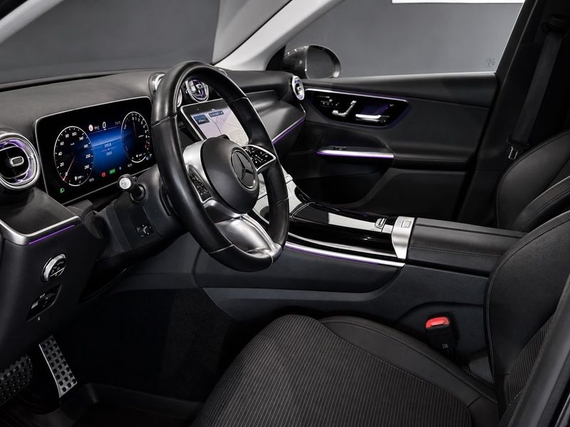 Mercedes GLC300 bild 8