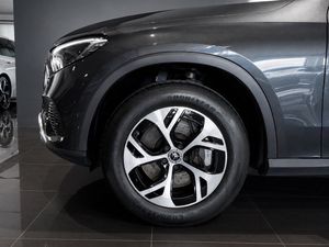 Mercedes GLC300 bild 3