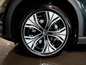 Mercedes EQE43 SUV bild 9