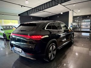 Mercedes EQE43 SUV bild 25