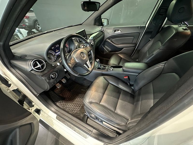 Mercedes B180 bild 9