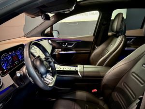 Mercedes EQE43 SUV bild 10