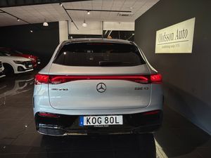 Mercedes EQE43 SUV bild 12