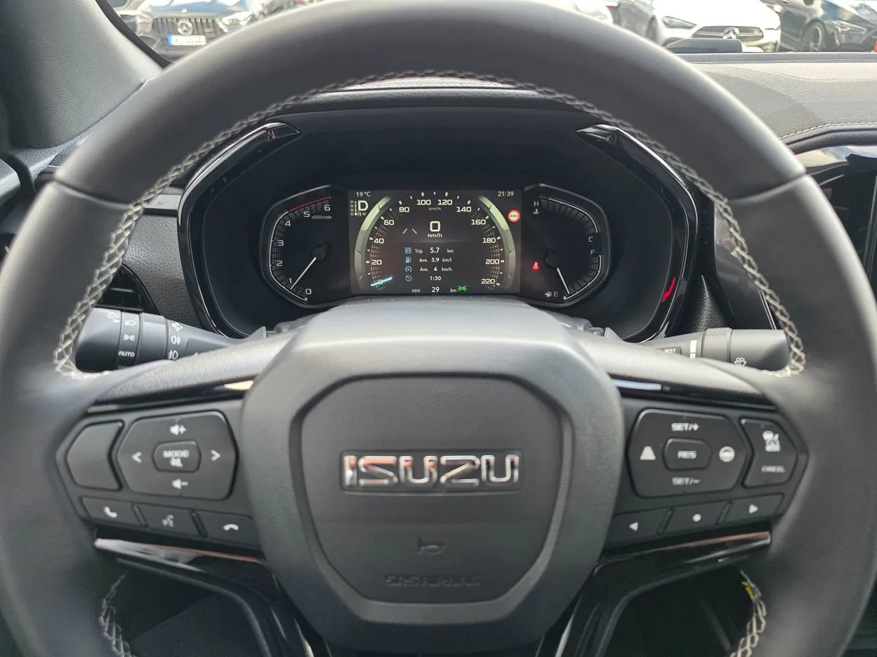 Vehicle image 14
