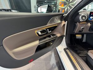 Mercedes AMG GT bild 10
