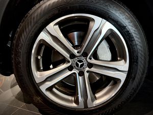 Mercedes GLC220 bild 9