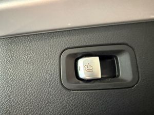 Mercedes GLC220 bild 13