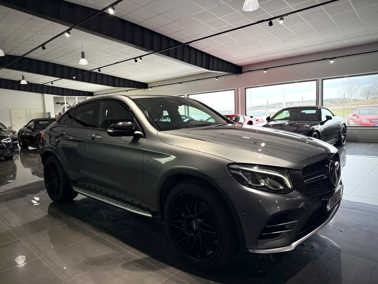 Vehicle image 21