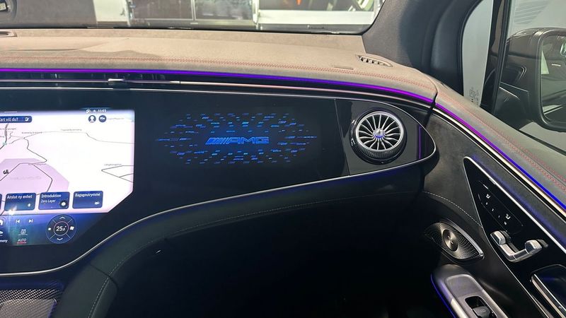 Mercedes EQE43 SUV bild 14