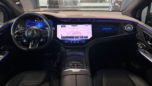 Mercedes EQE43 SUV bild 4