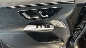 Mercedes EQE43 SUV bild 15