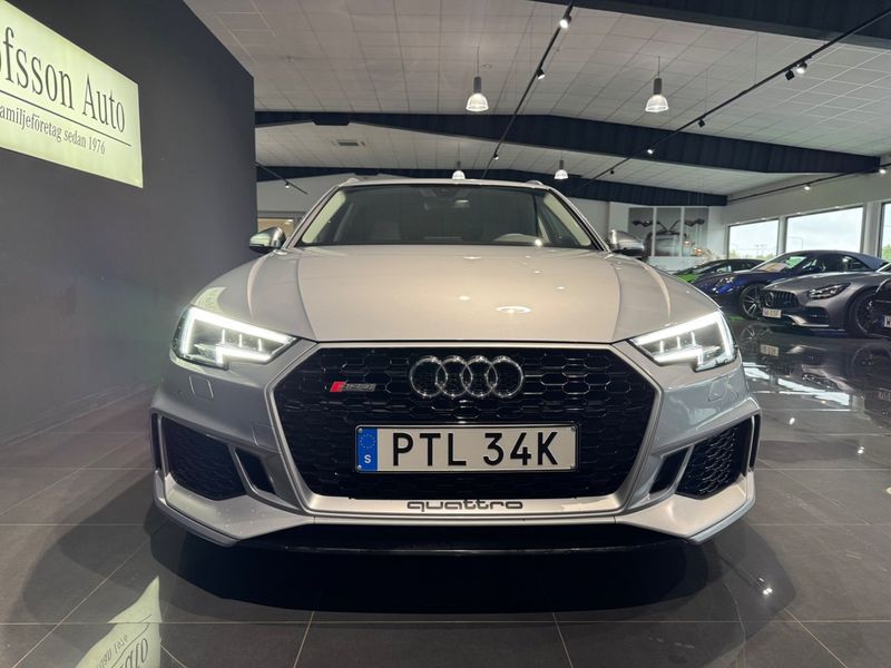 Audi RS4 bild 13