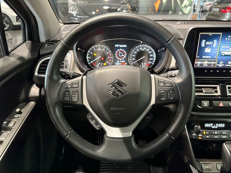 Suzuki S-CROSS bild 10