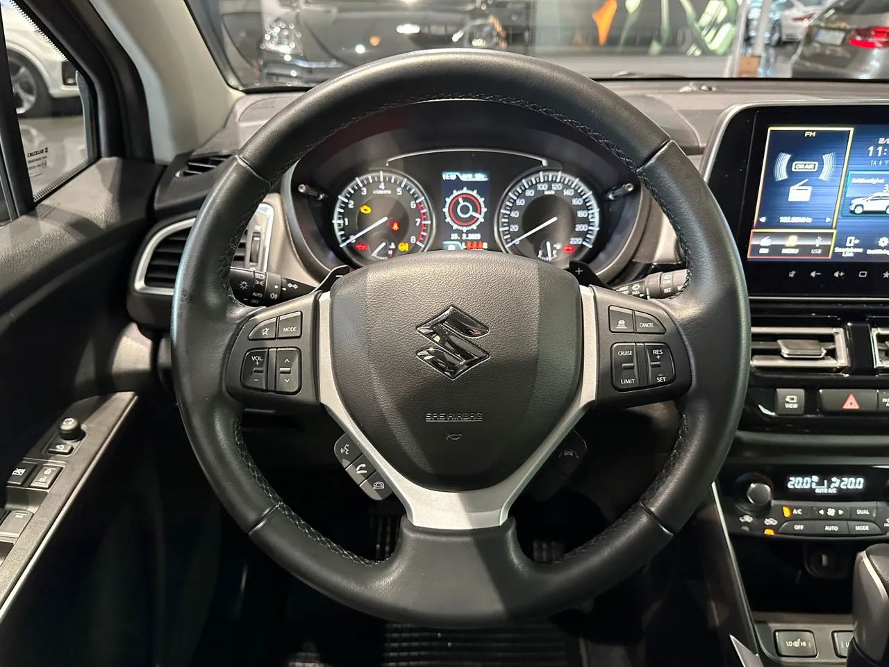 Vehicle image 9