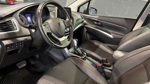 Suzuki S-CROSS bild 8