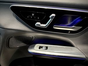 Mercedes GLC300 bild 15