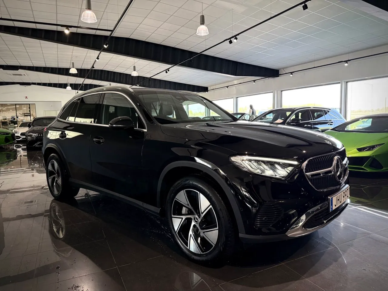 Vehicle image 20