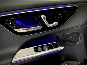 Mercedes GLC300 bild 5
