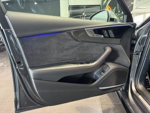 Audi RS4 bild 12