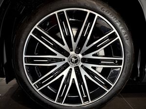 Mercedes EQE350 SUV bild 9
