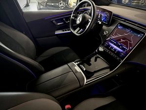 Mercedes EQE350 SUV bild 18