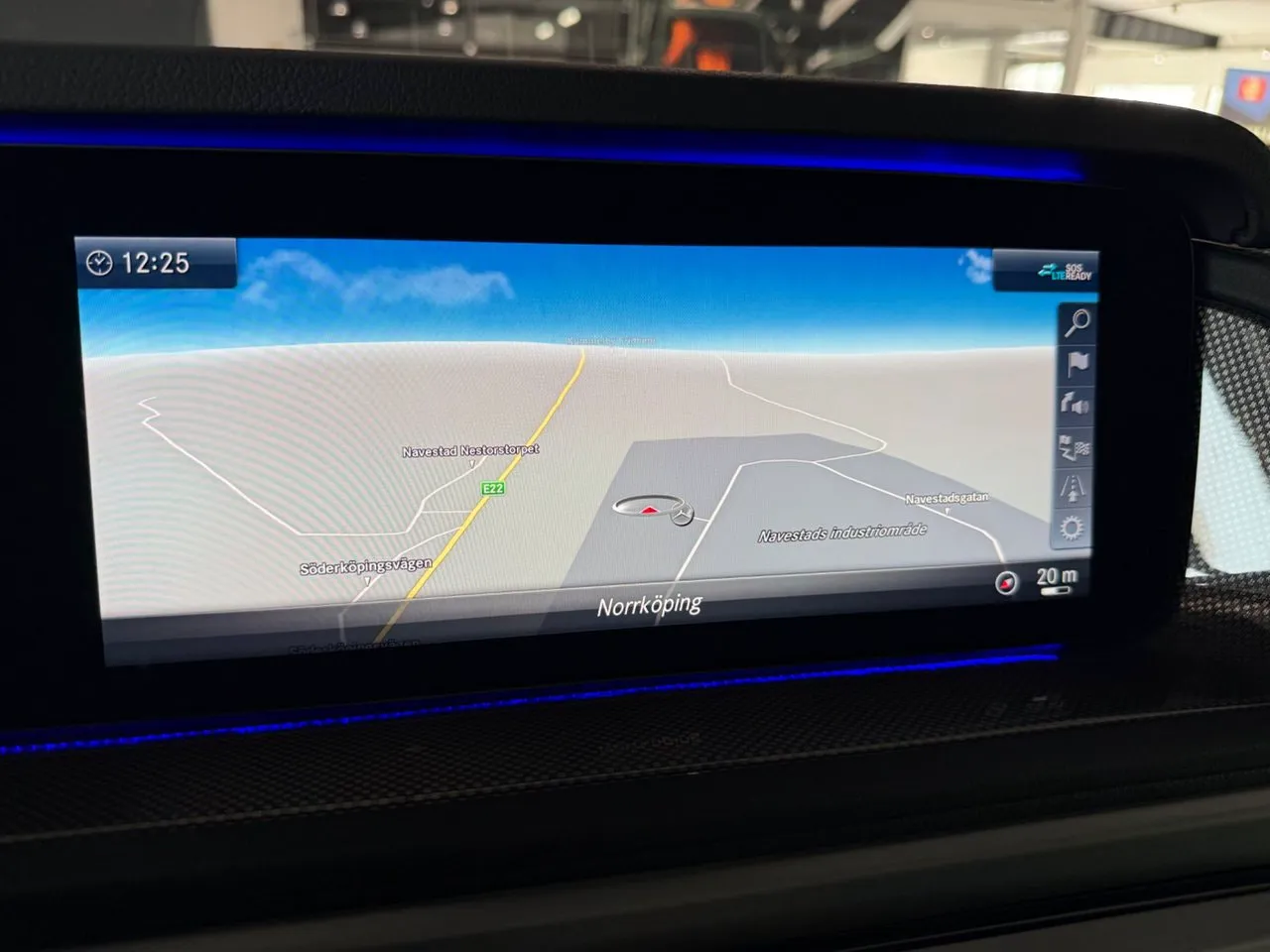 Vehicle image 30