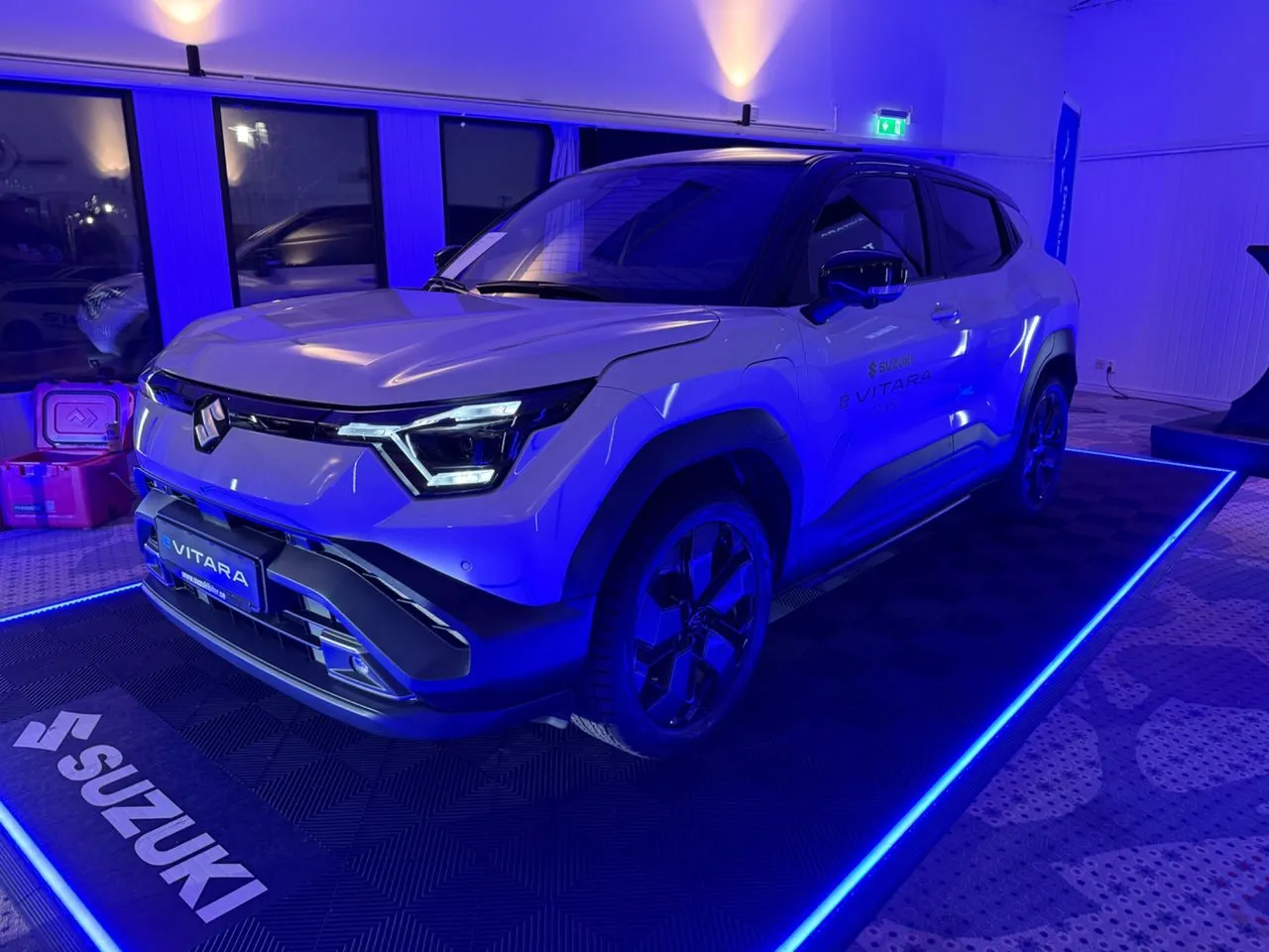 Vehicle image 9