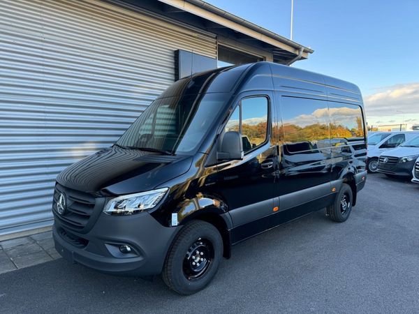 Mercedes e-Sprinter 320 eSprinter 320 Skåp A2 SELECT e 81 kWh - 2025