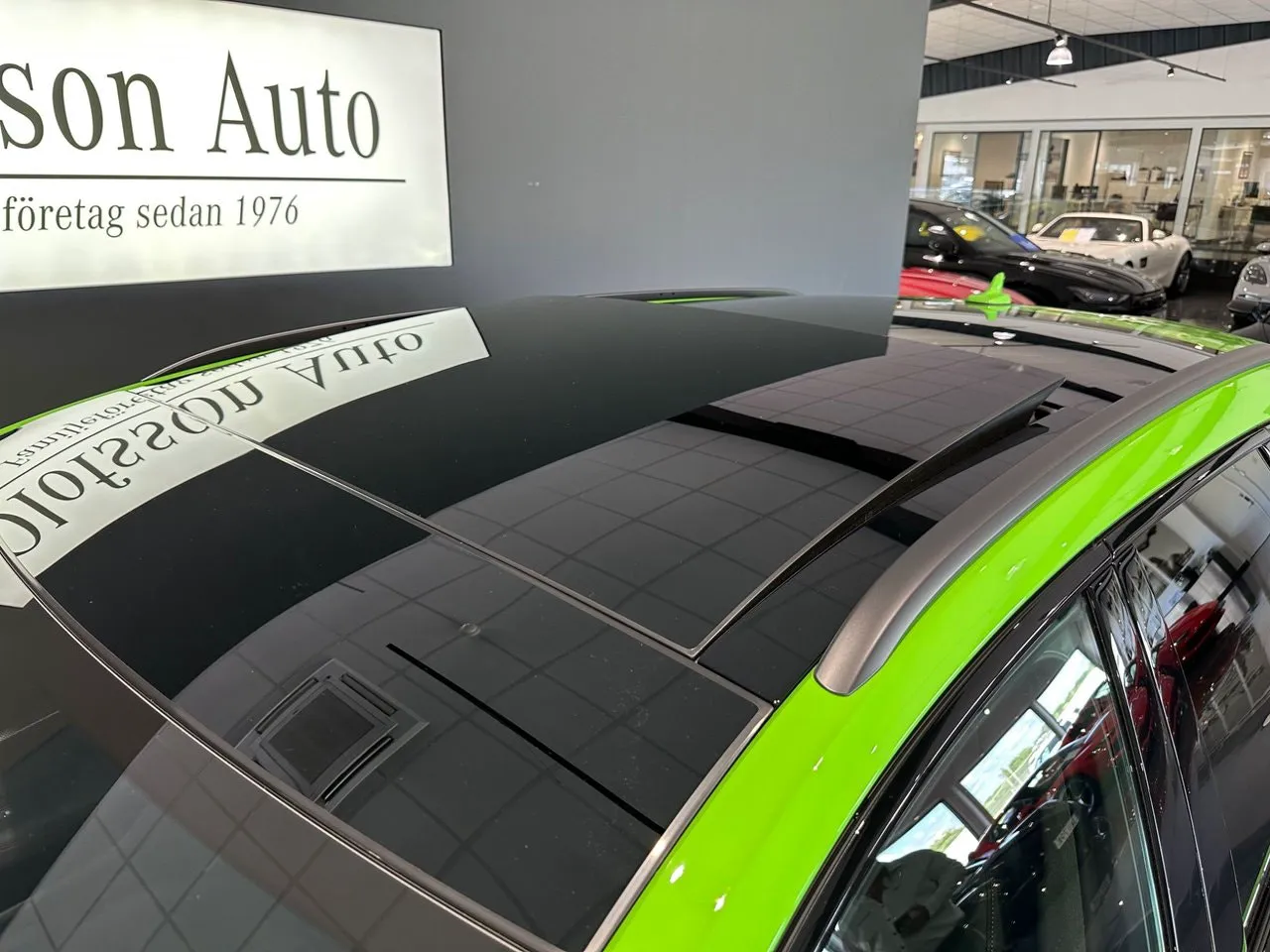 Vehicle image 11