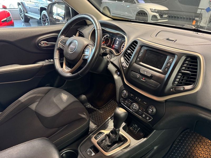 Jeep Cherokee bild 10