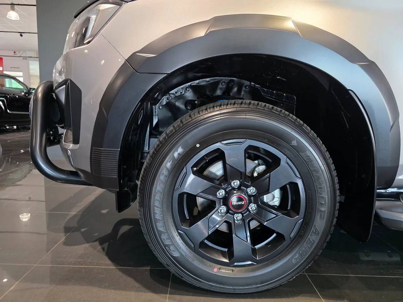 Vehicle image 8