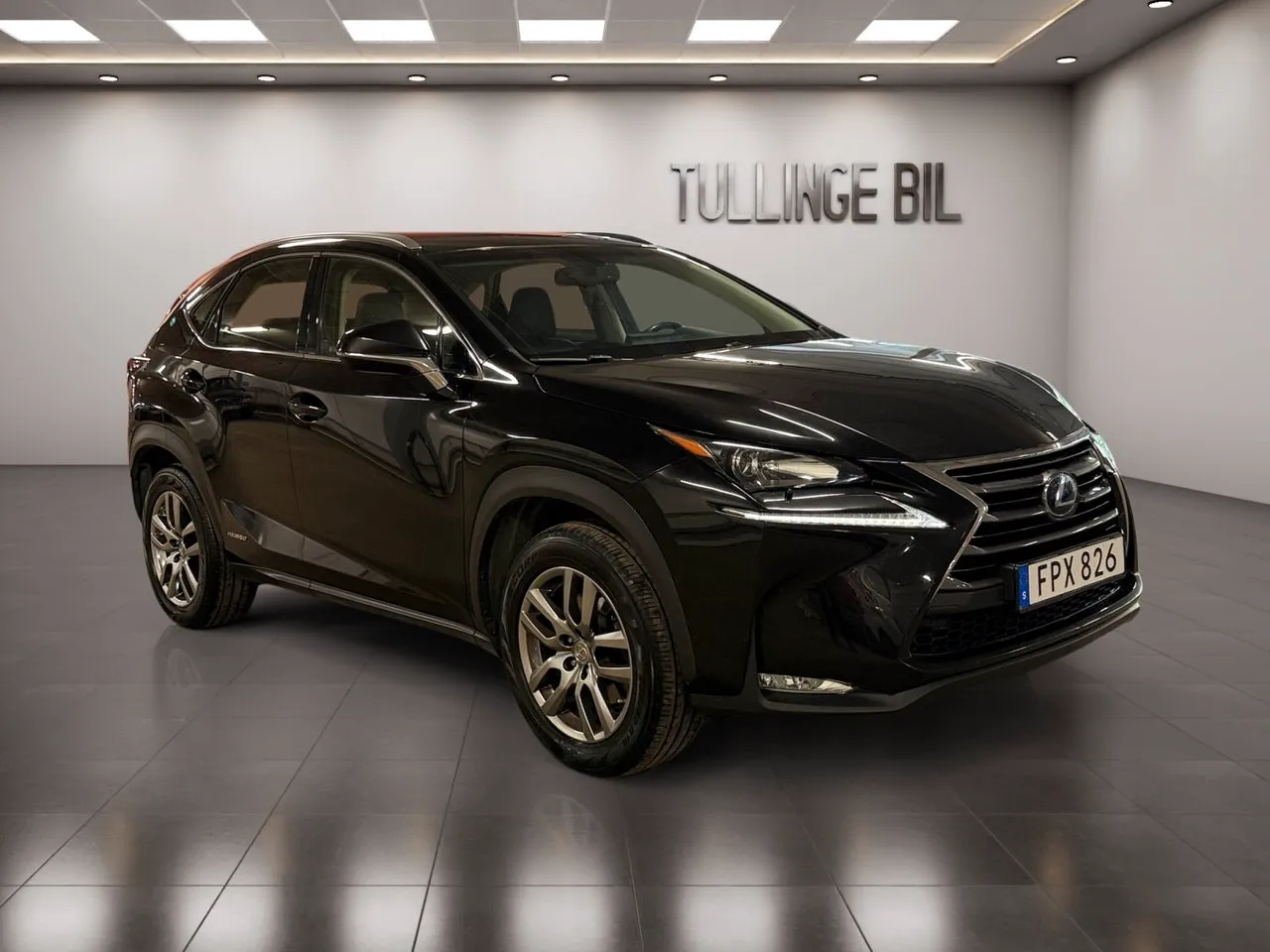 Vehicle image 6