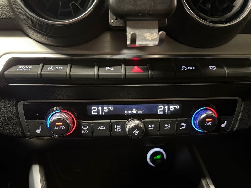 Audi SQ2 bild 19