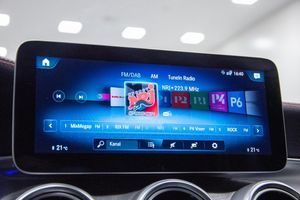 Mercedes GLC300 bild 16