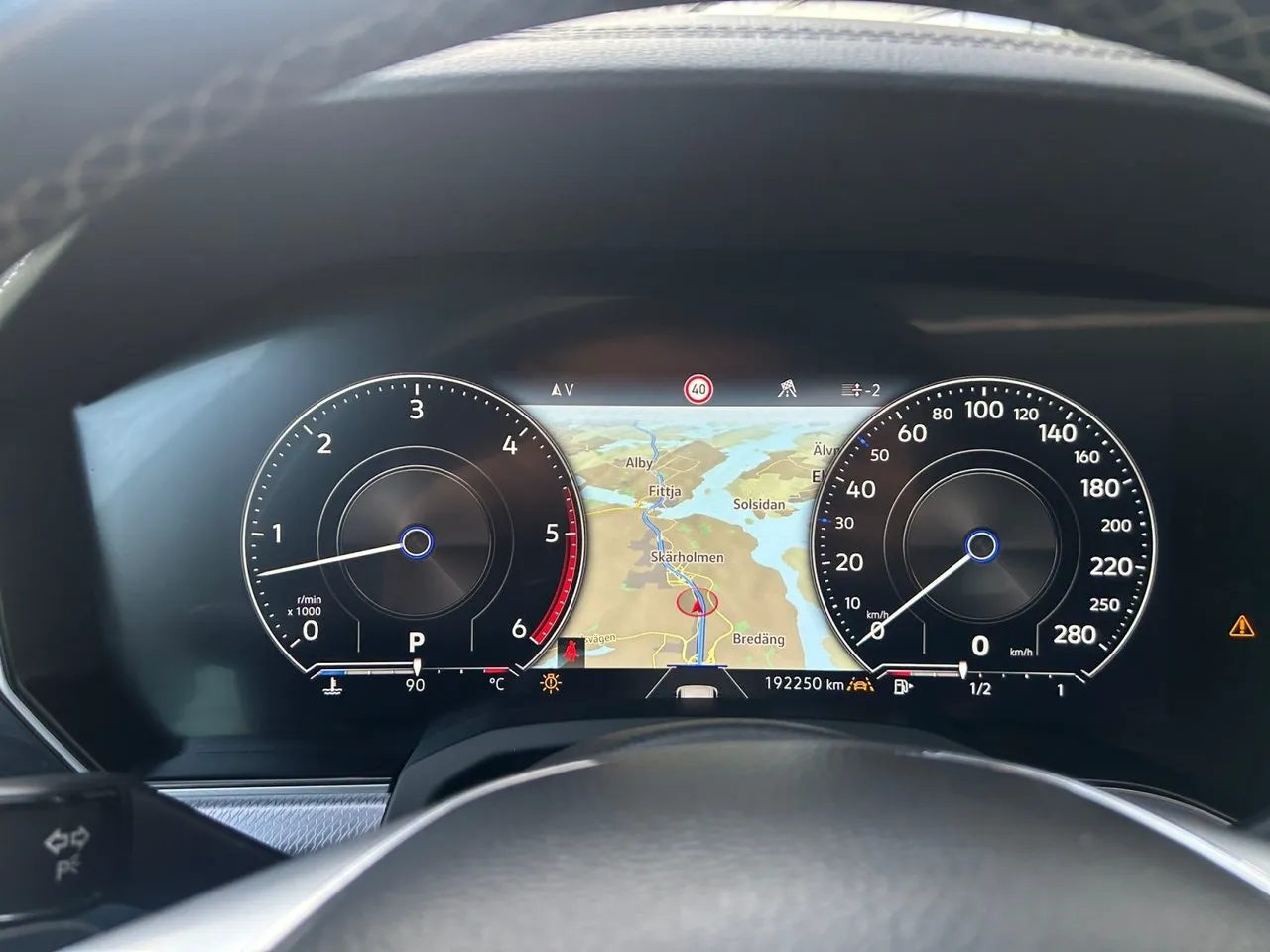 Vehicle image 18