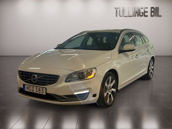 Volvo V60 D4 AWD 181HK Momentum Business Edition Pro Värmare Drag - 2014