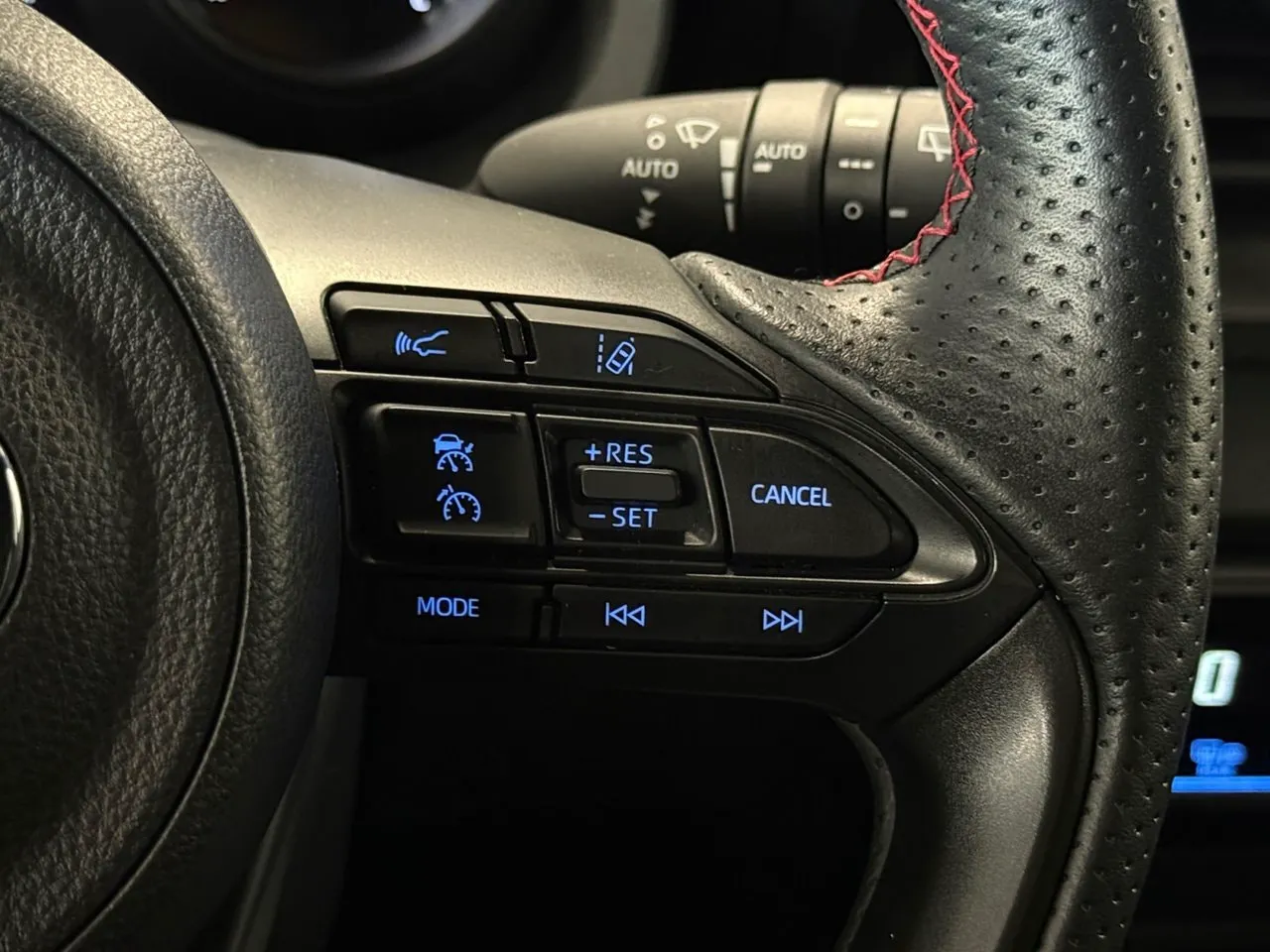 Vehicle image 23