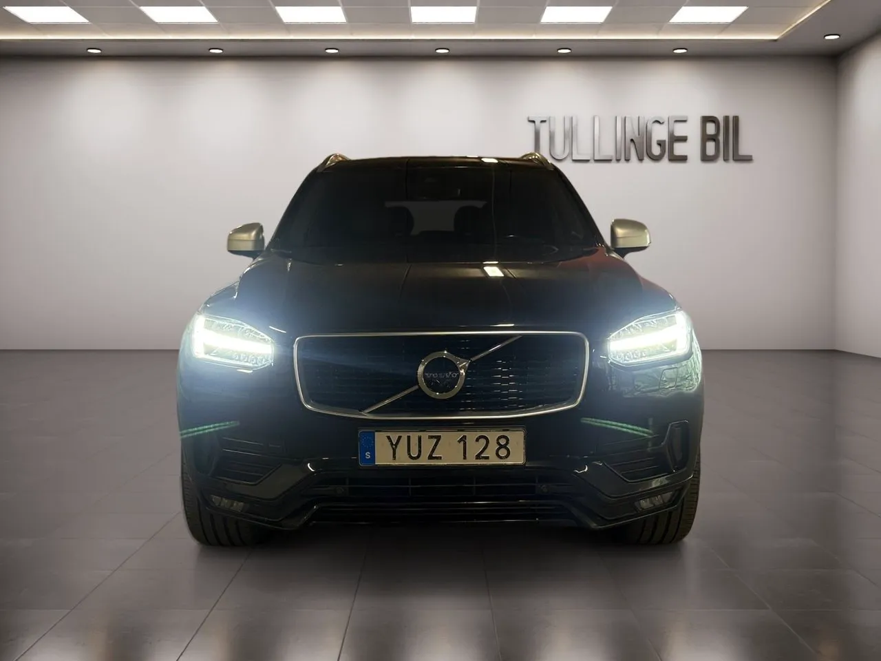 Vehicle image 7