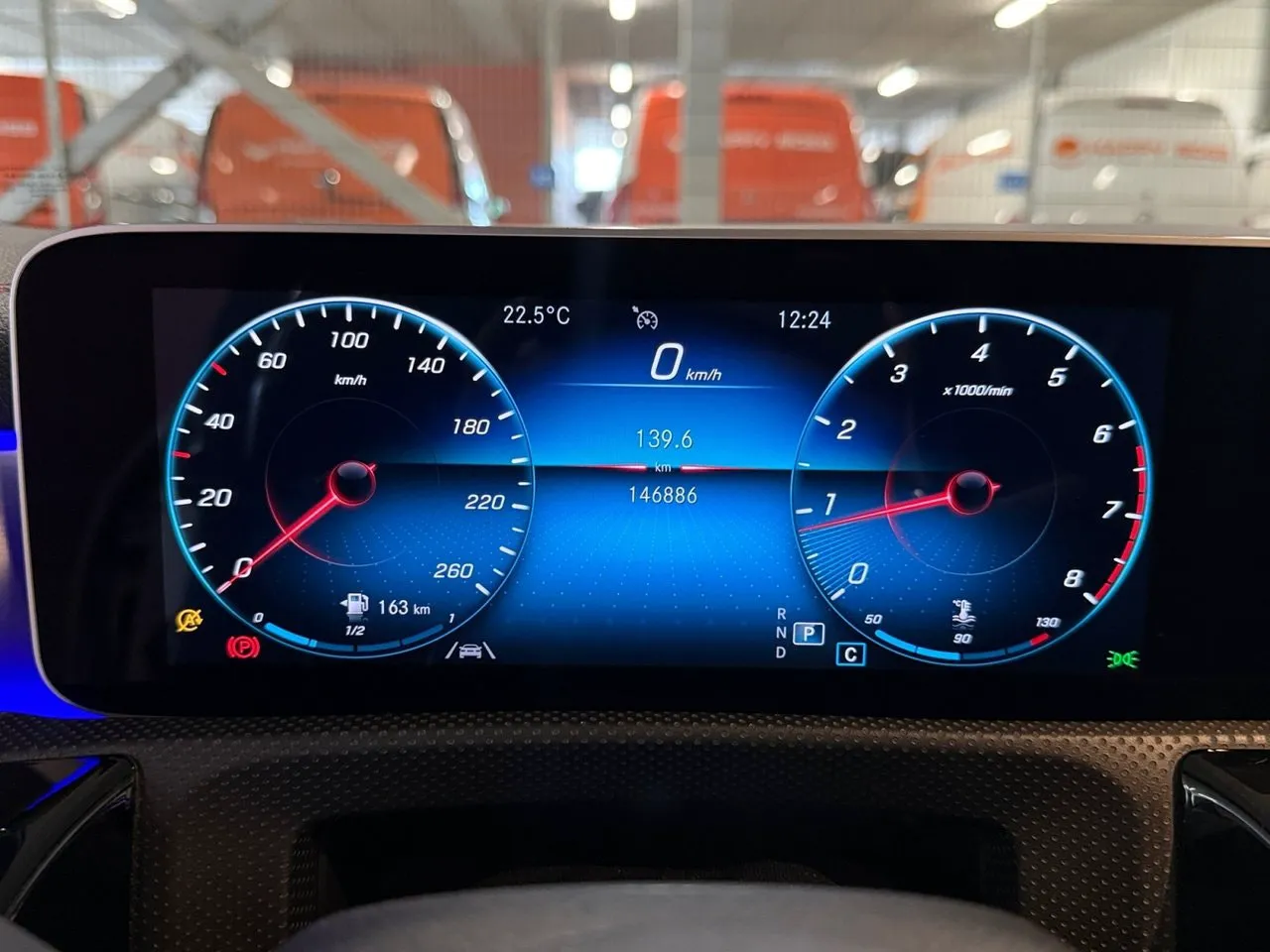 Vehicle image 21
