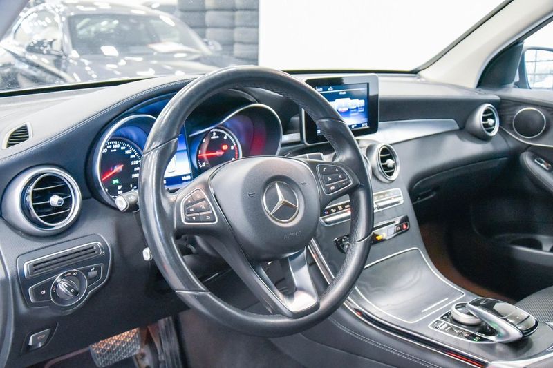 Mercedes GLC220 bild 9
