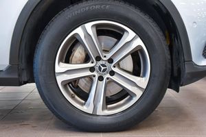 Mercedes GLC220 bild 24