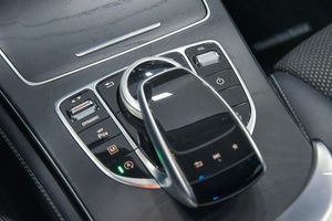 Mercedes GLC220 bild 18