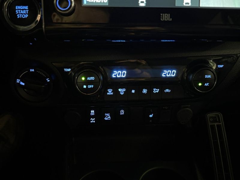 Toyota Hilux bild 22