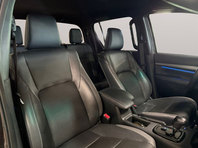 Toyota Hilux bild 13