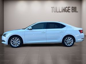 Skoda Superb bild 2