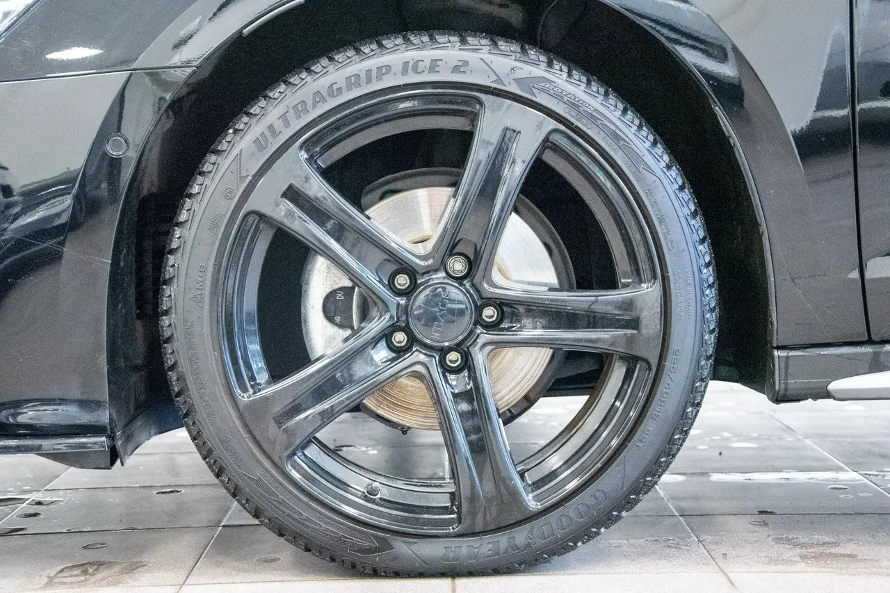 Vehicle image 22