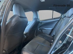 Lexus UX bild 9