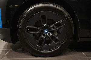 BMW iX bild 6