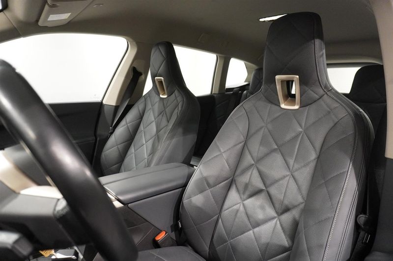 BMW iX bild 7
