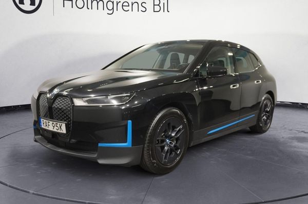 BMW iX xDrive50 3,95% Navi Backkamera Driving Assistant Hellju - 2023